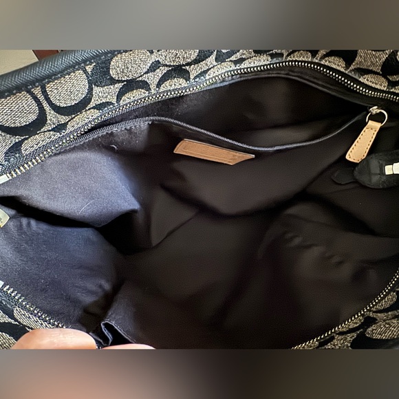 COACH PEYTON PERFORATED PVC ZIP TOP TOTE - Picture 6 of 8